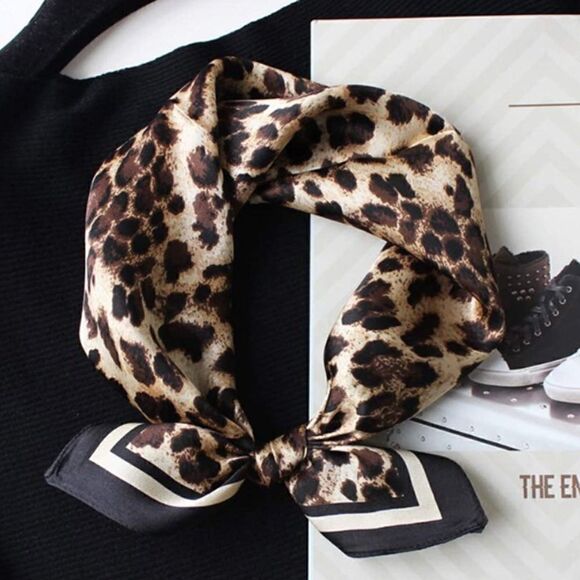 Leopard Mulberry Silk Neck Scarf - Picture 1 of 5
